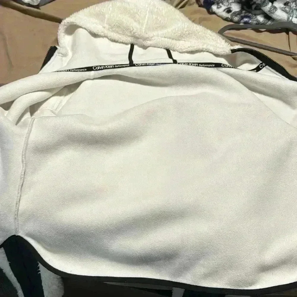 Calvin Klein Performance Sherpa - Picture 11 of 12